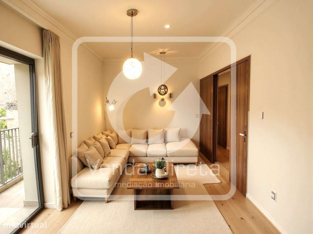 Apartamento T2 com Varanda e Lareira no Coração de Setúbal - Grande imagem: 1/21