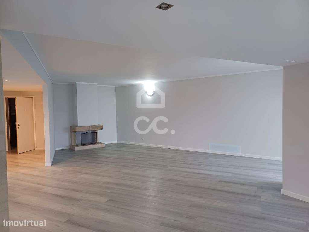 Apartamento T3 Remodelado com Vistas Panorâmicas - São Vicente, Braga-28