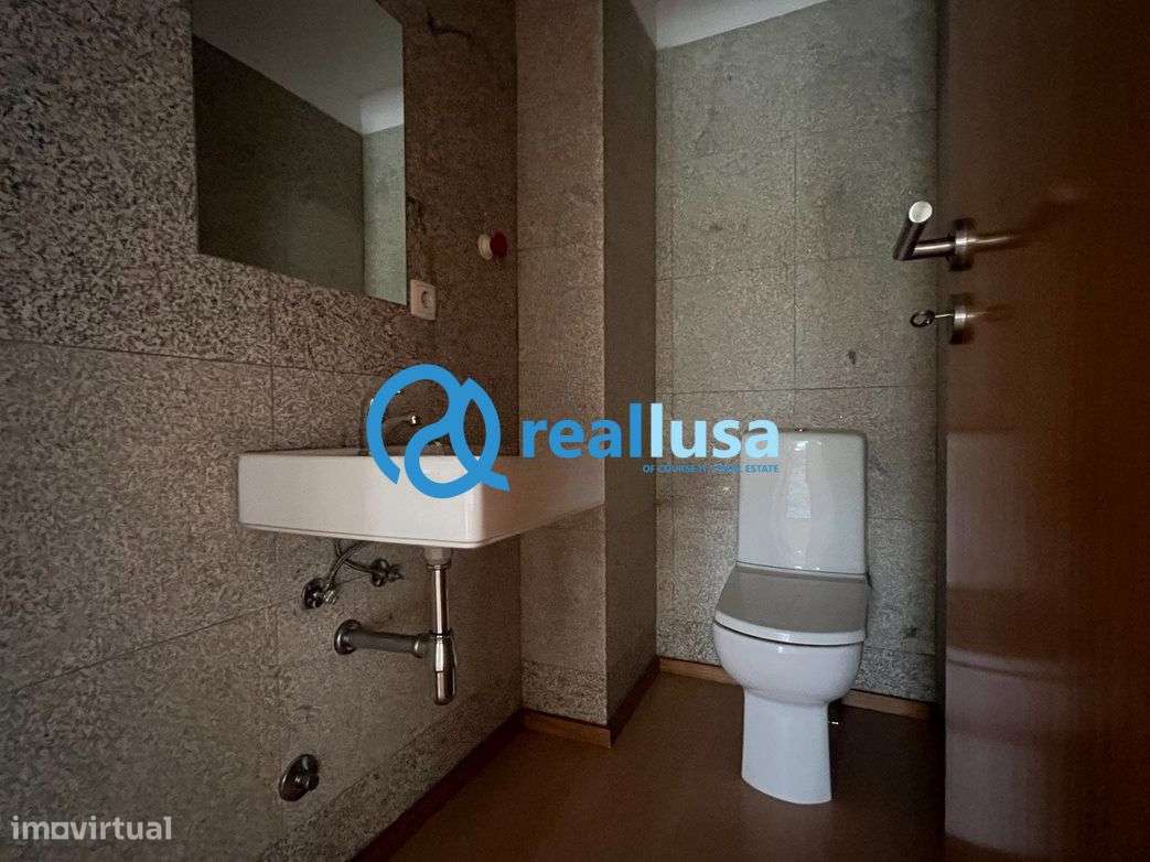 Apartamento T3 c/ garagem Moreira Maia-8