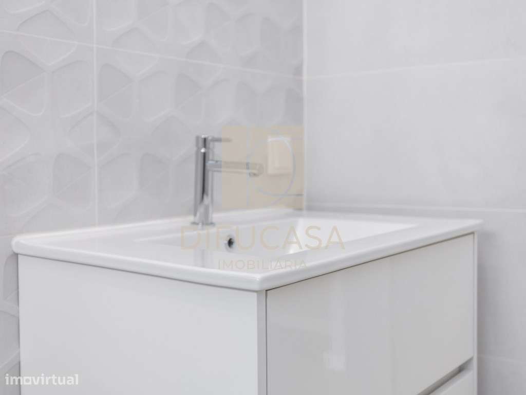 R235 - Moradia Centro de Fernão Ferro-10