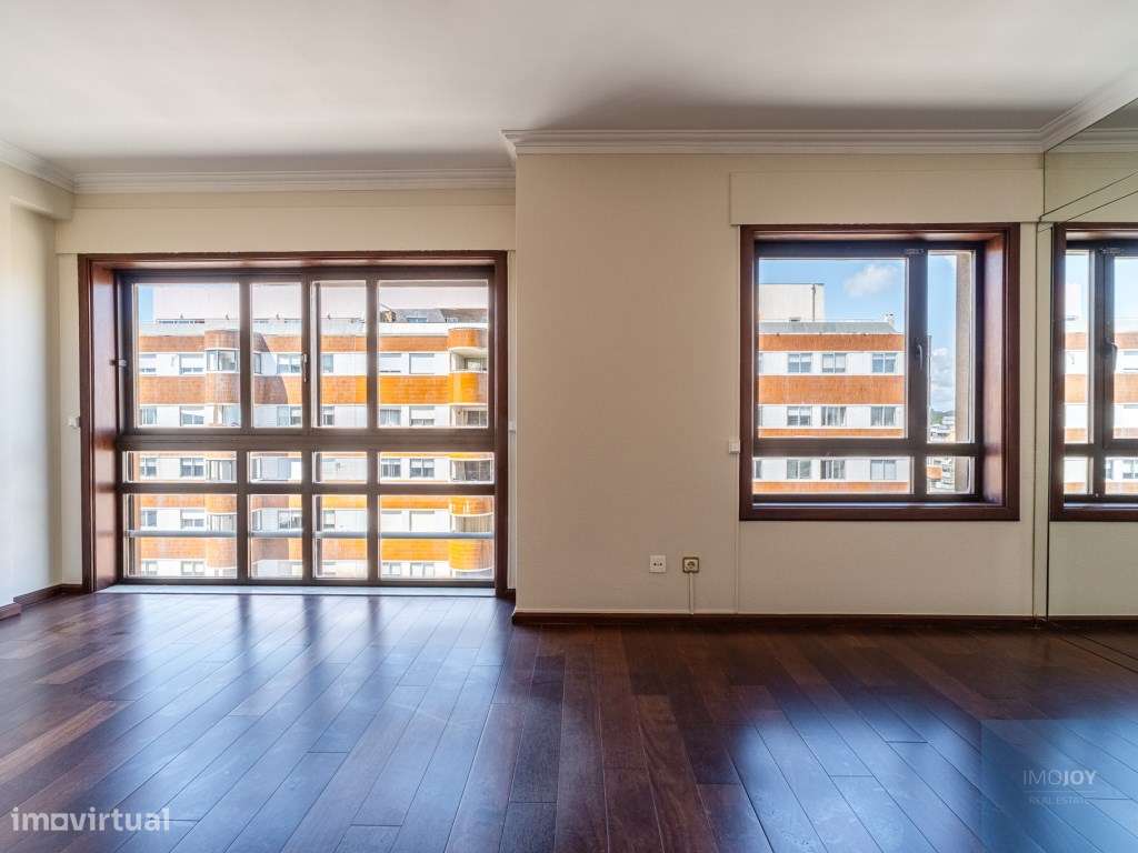 Apartamento T5 Duplex em Matosinhos-14