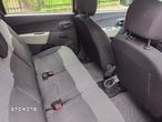 Dacia Lodgy 1.6 SCe Ambiance S&S - 12