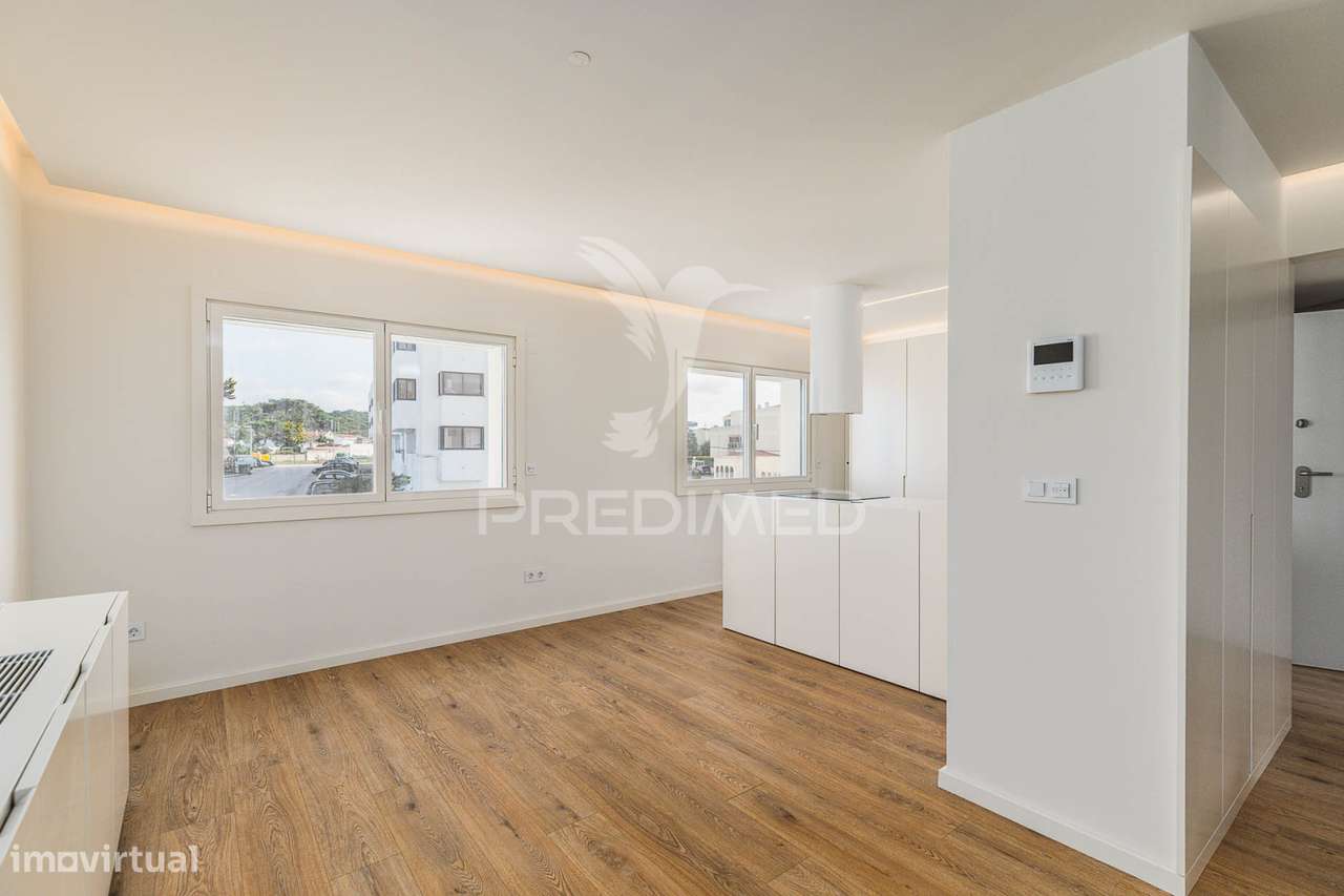 Apartamento T4 Vista de Mar na Praia das Maçãs, Sintra - Grande imagem: 1/33