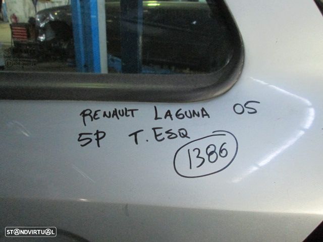 Peça - Porta Por1386 Renault Laguna 2005 5P Cinza Te