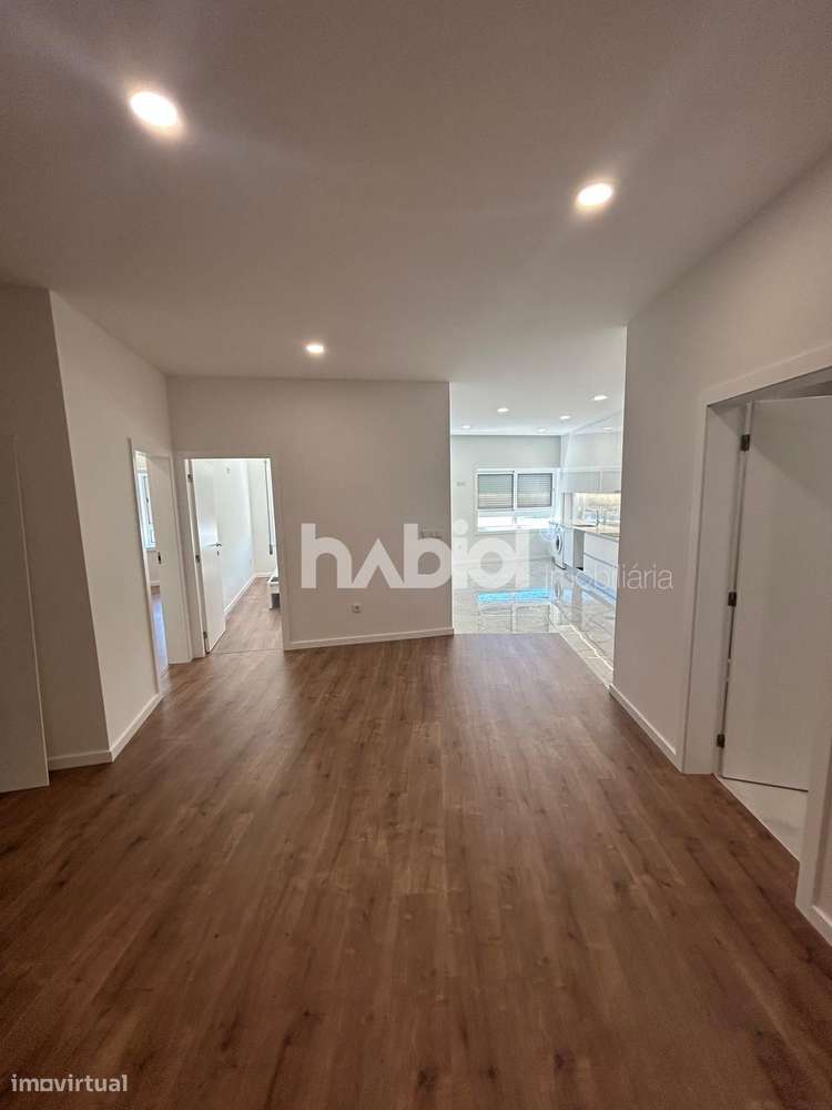 Apartamento T2 centro cidade Barcelos - Grande imagem: 5/9