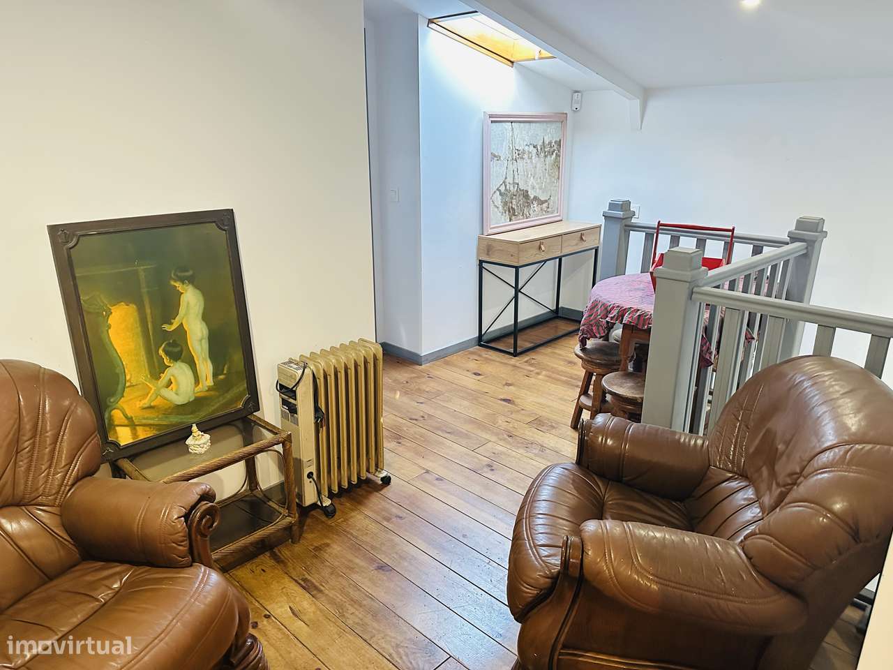Moradia T3+T2 Bifamiliar para habitação própria ou investimento-27