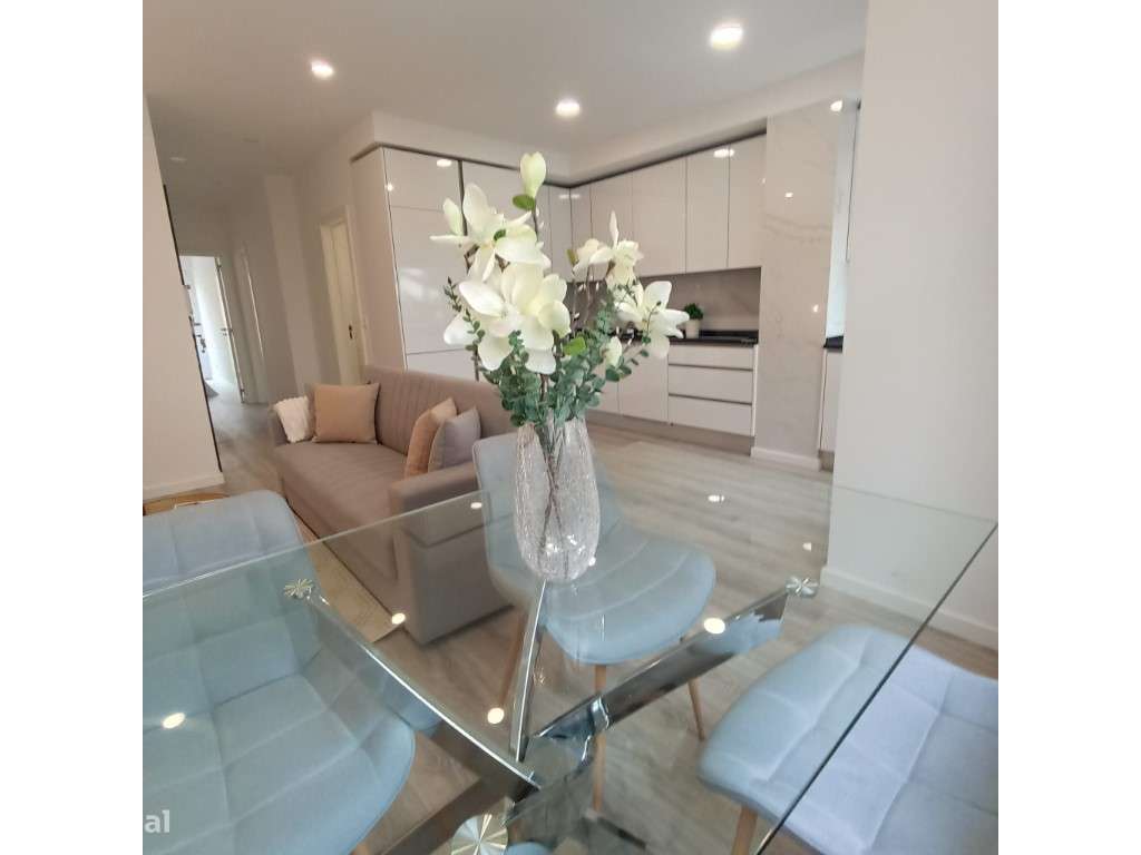 T3 em Benfica com varanda - Renovado-1