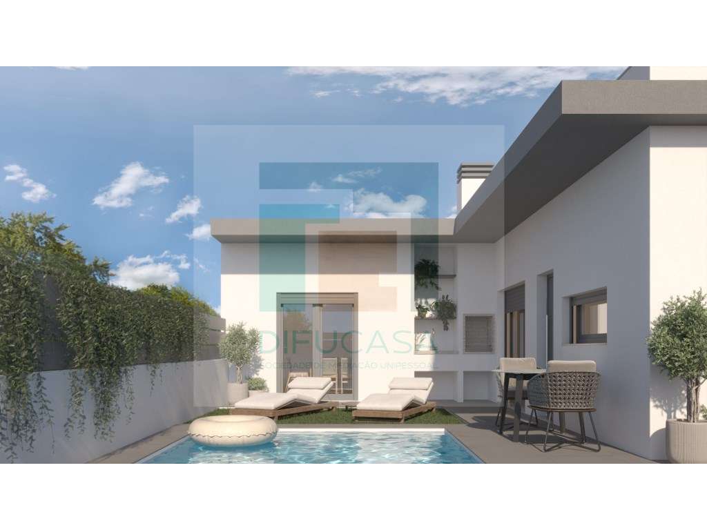Moradia Isolada T4 c/ Opção de Piscina-4