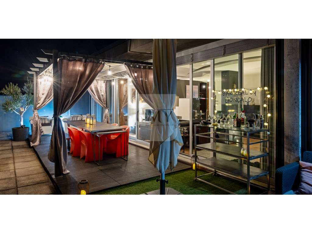 Em Vila Real, T2+1 com Acabamentos Singulares e Terraço Exclusivo - Grande imagem: 3/26