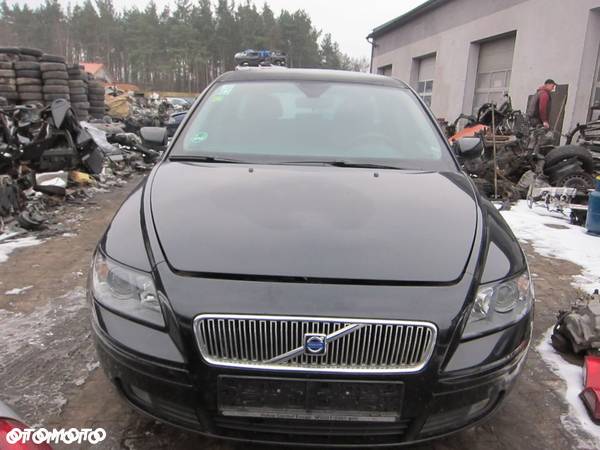 VOLVO V50 KOMBI 2006 MC PERSON ZWROTNICA KPL PRAWA - 1