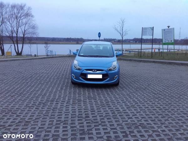 Hyundai ix20 1.4 blue Comfort - 14