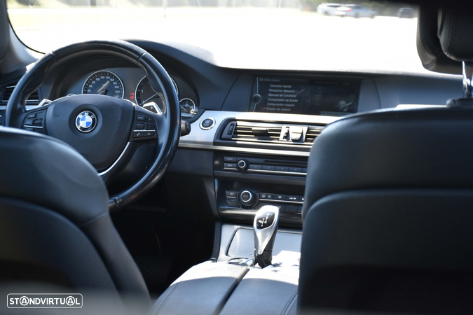 BMW 520 dA Touring Executive - 25