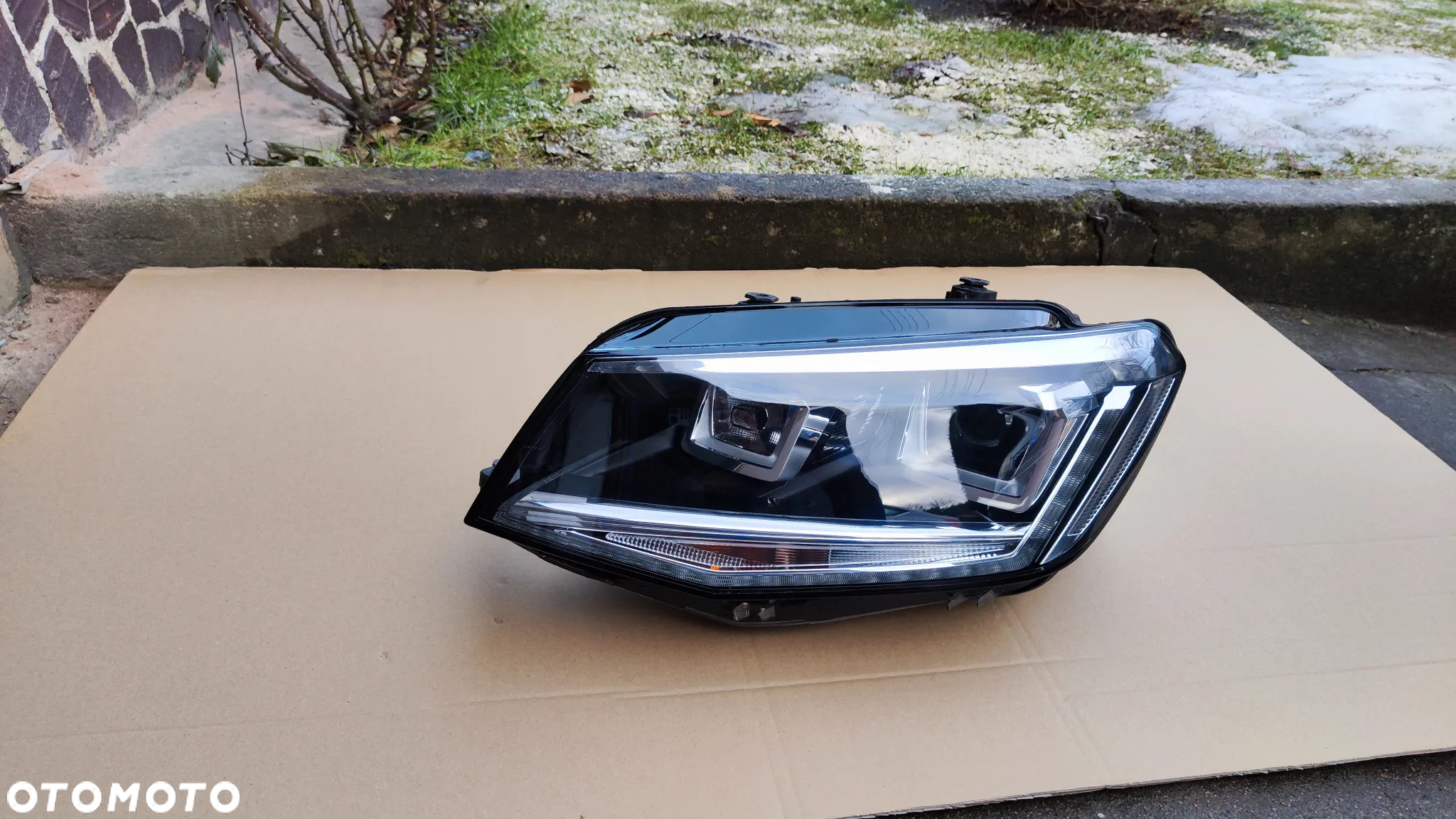 Volkswagen VW Caddy 2K1 15- Lampa Przód Lewa Xenon - 2