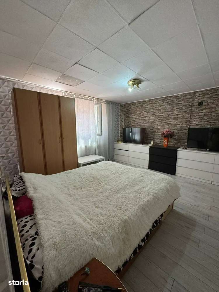 Casa individuala, gradina,  piscina, foisor, locuri de parcare - Imagine principală: 5/17