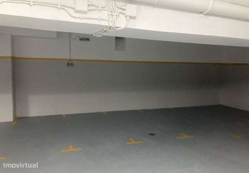 Aluga-se lugar de Garagem - Grande imagem: 4/5