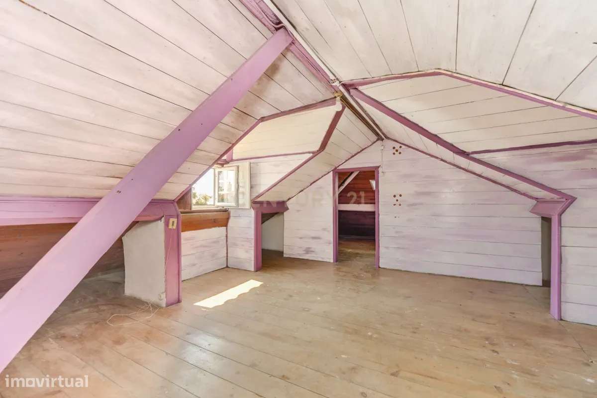 Quinta/Moradia na Póvoa de Santa Iria em Lote 2300m2-48