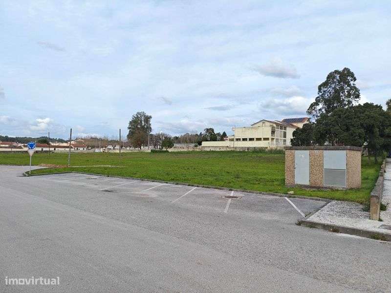 Terreno Urbano Excecional no Coração de Vila Nova de Poiares >15.000m² - Grande imagem: 4/9