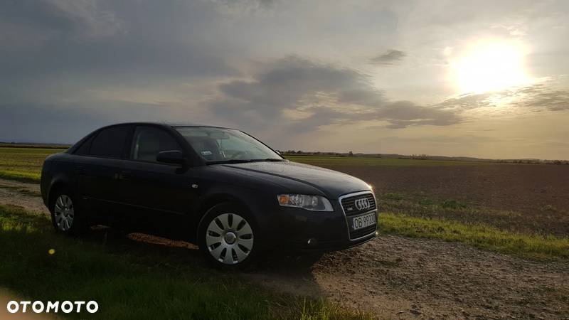 Audi A4 2.0T FSI Multitronic - 1