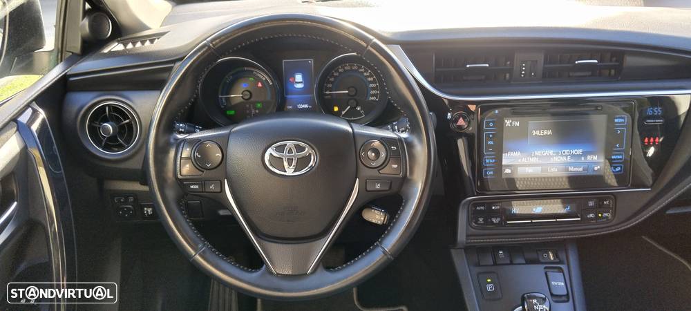 Toyota Auris 1.8 HSD Comfort +P.Sport+Navi - 13