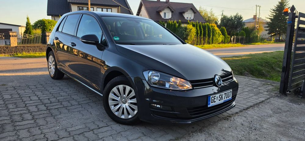 Volkswagen Golf VII (2012-2020) 1.2 TSI BlueMotion Technology Trendline 2013