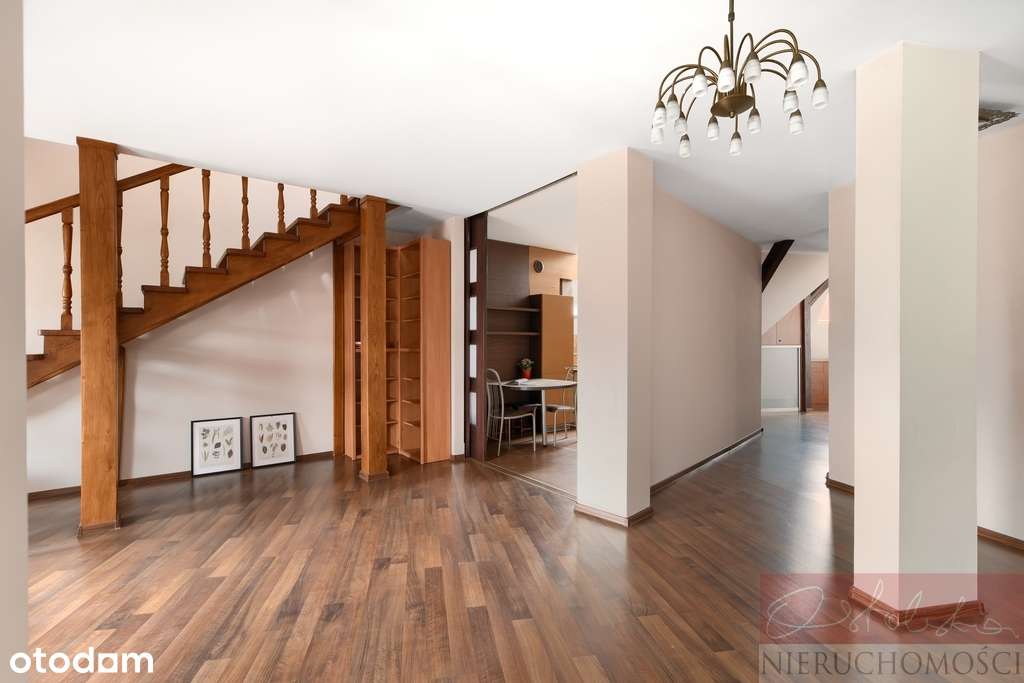 Z dużym tarasem z widokiem w super lokalizacji-12