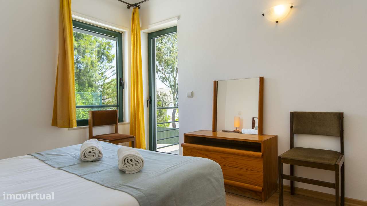 Exclusivo T2 com vista mar na Meia Praia-10