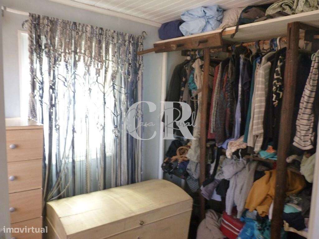 Duas casas habitáveis numa aldeia tradicional de montanha em Alvares,-8