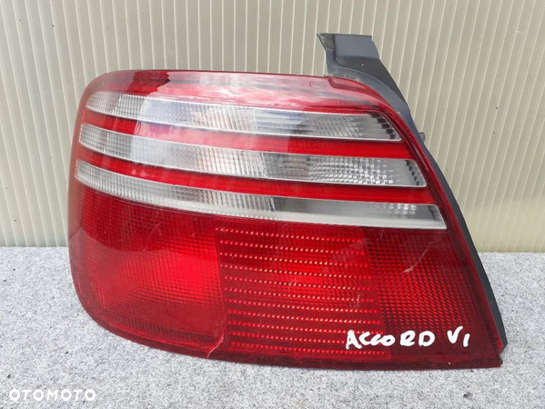 LAMPA TYLNA TYŁ LEWA HONDA ACCORD VI 6 ORYGINAŁ WYSYŁKA! - 1