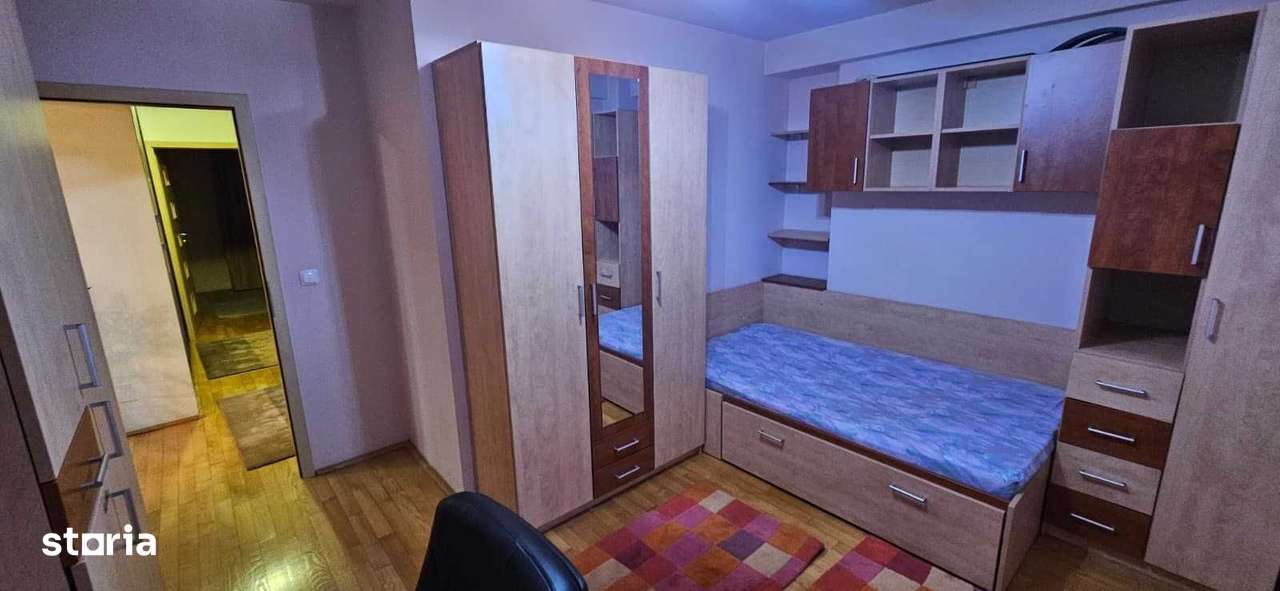 Apartament 4 camere, centrala proprie, curte, Lipovei - Imagine principală: 4/8