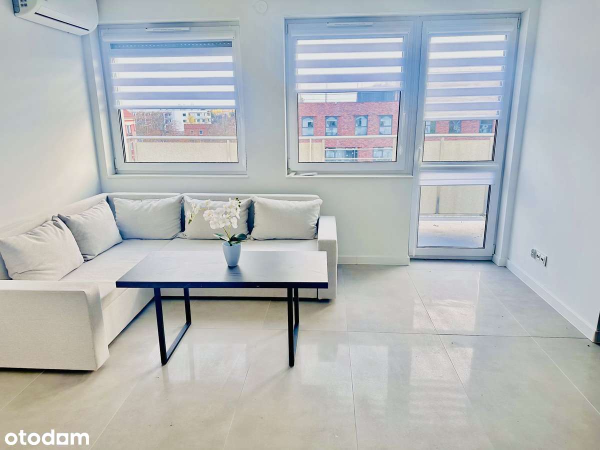 Ostatni Nowoczesny Apartament w Centrum z Panoramicznym Balkonem-2