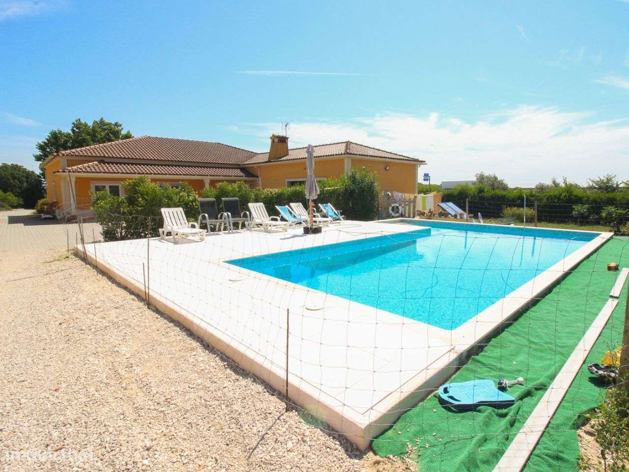 Moradia T5 com piscina - Grande imagem: 1/22