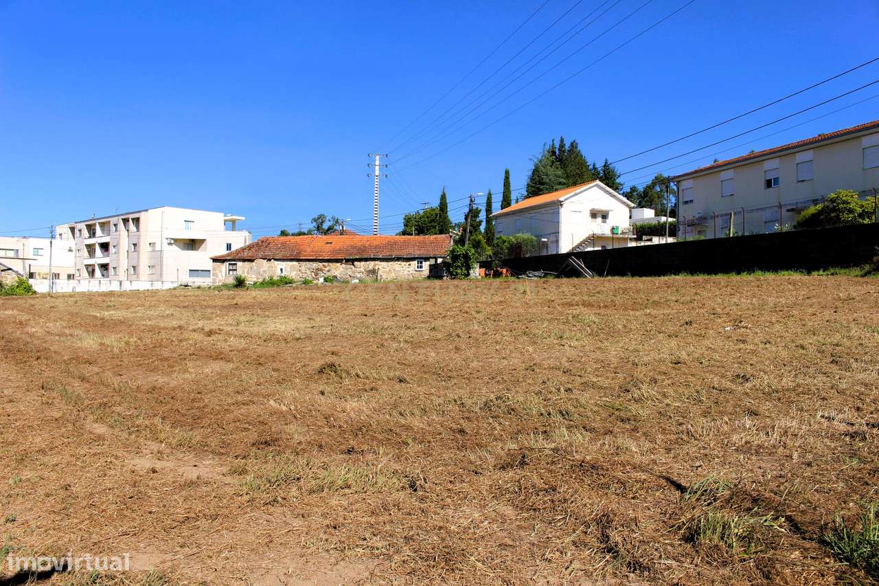 Terreno de Construção - Grande imagem: 3/19