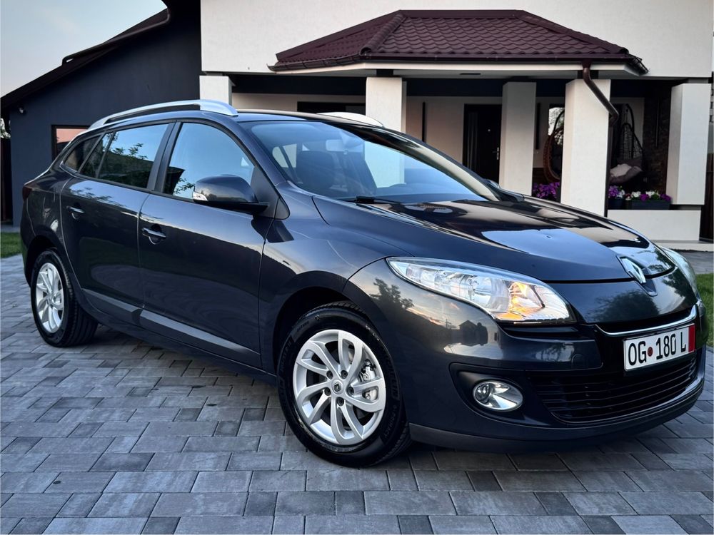 Renault Megane III [2008 - 2016] ENERGY dCi 110 Start & Stop LIMITED 2014