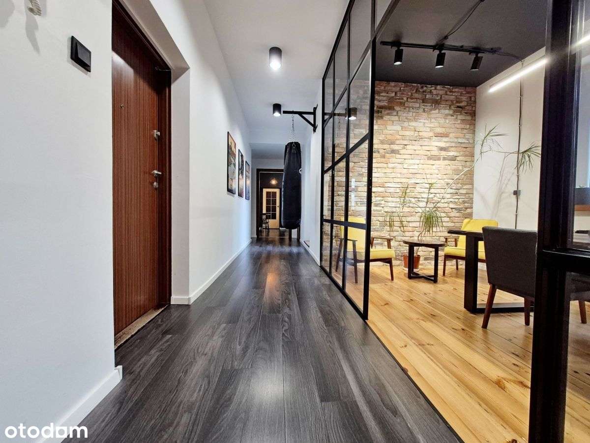 Mieszkanie w centrum! Rewelacyjna cena!-2