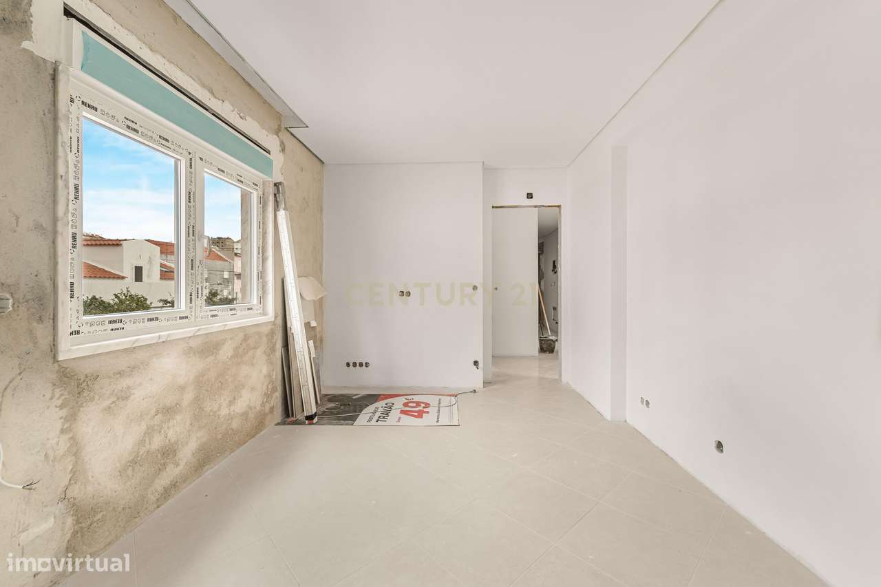 Apartamento T2 com 97 m² e box - Casal de Cambra Rua de Cork - Grande imagem: 5/25