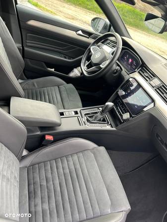 Volkswagen Passat 2.0 TDI Elegance DSG - 10