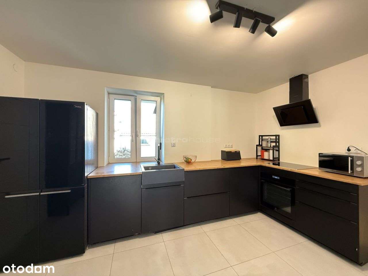 Sprzedam dom w Debrznie z fotowoltaiką i ogrodem.-15