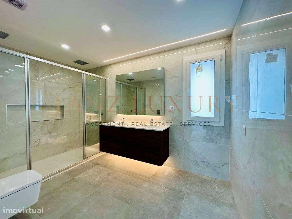 Moradia T4 com Piscina e 300m² Jardim em Manique | Cascais | Garage...-19