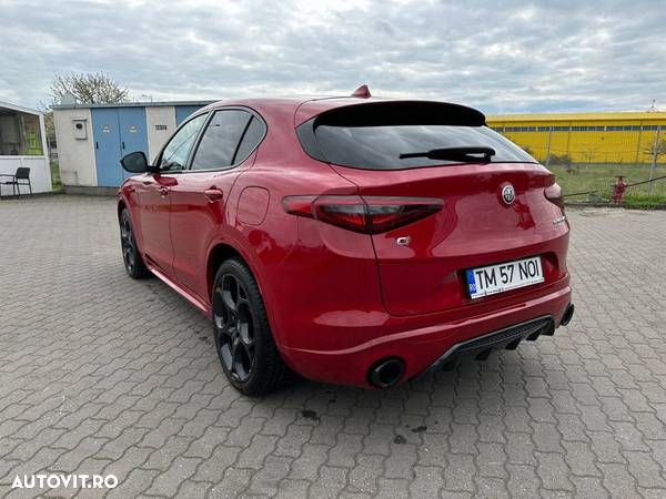 Alfa Romeo Stelvio - 5