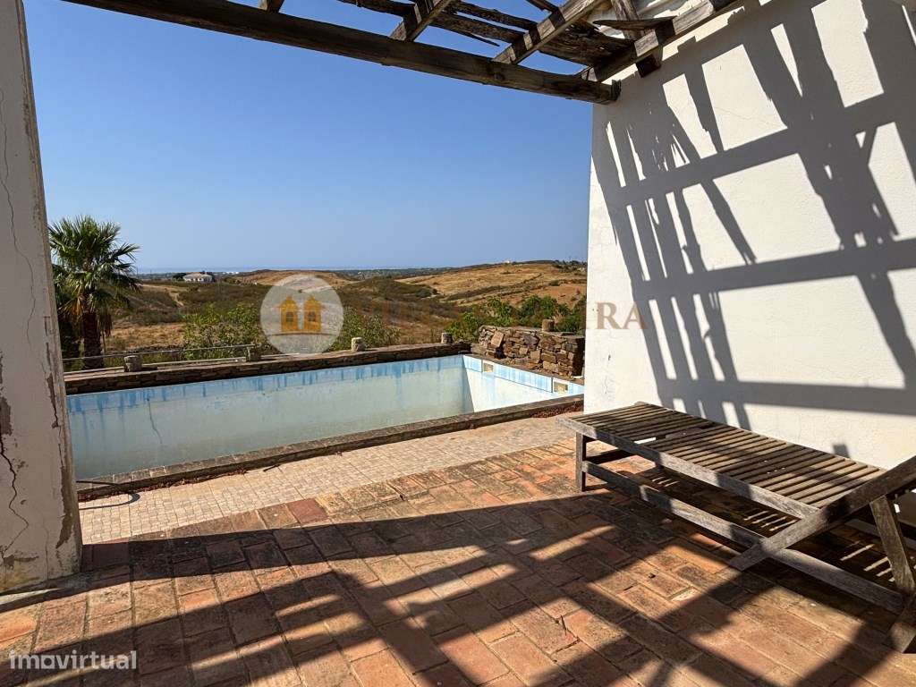 Moradia de estilo tradicional- Charme, vistas sob a Serra e Mar-50