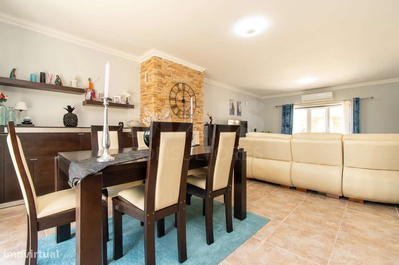 Moradia de 4 assoalhadas a 5km do centro de Loures - Grande imagem: 5/41