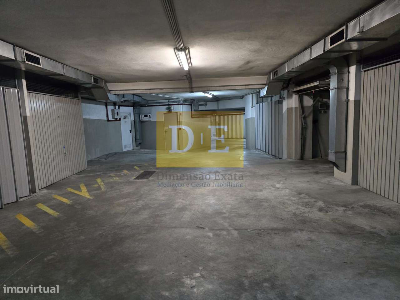 Apartamento T4 na Zona Nobre dos Maninhos na Maia-34