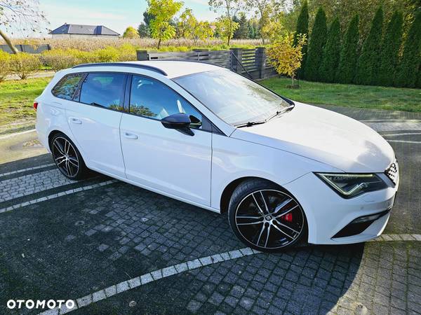 Seat Leon 2.0 TSI Cupra S&S 4Drive DSG - 2