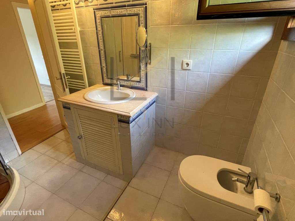 Moradia T4 com piscina e jardim, na Aldeia Grande, Setúbal-46