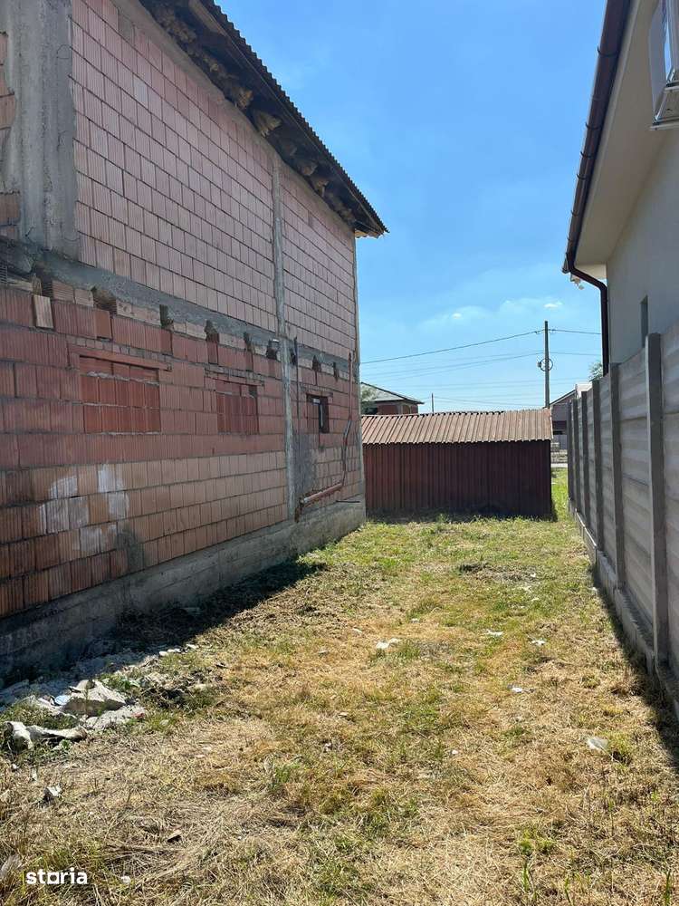 Investiei Haieu casa tencuita interior,instalatii, curent,intabulata-4