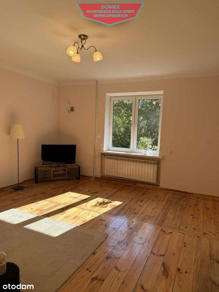 Przestronny dom z dużym ogrodem w sercu Milanówka-14