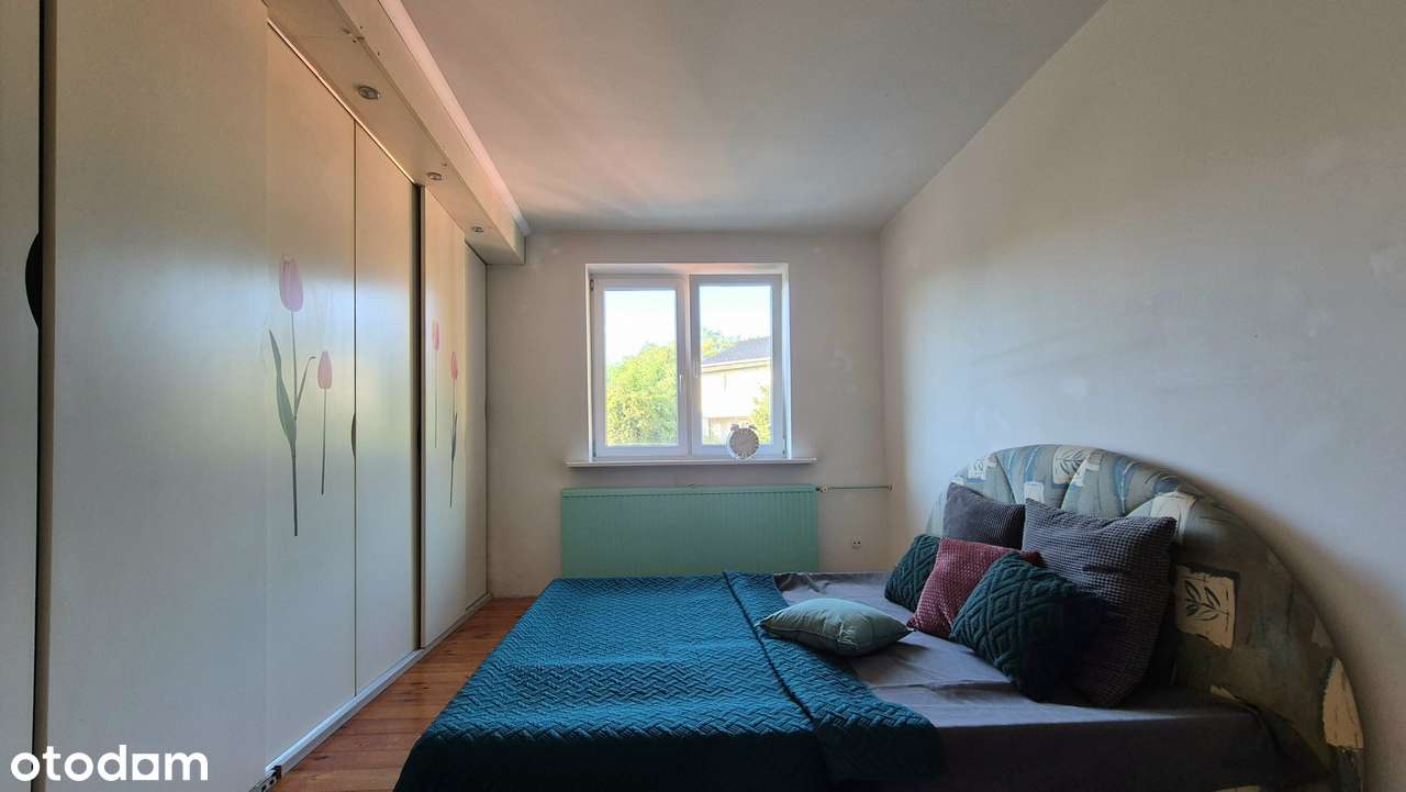 Przestronny dom z garażem i osobnym mieszkaniem-11