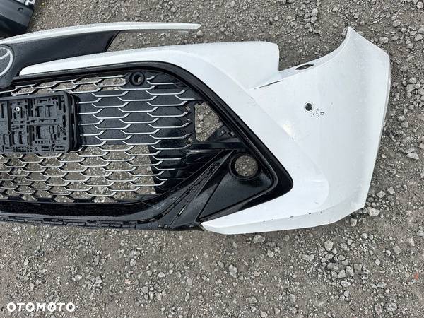 Zderzak przód przedni Toyota Corolla E21 GR Sport HB Kombi - 3