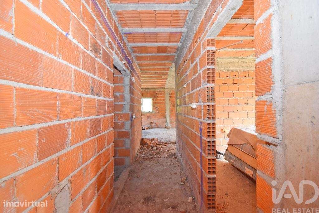 Terreno para construção em São Miguel, Santa Eufémia e Rabaçal - Grande imagem: 4/36