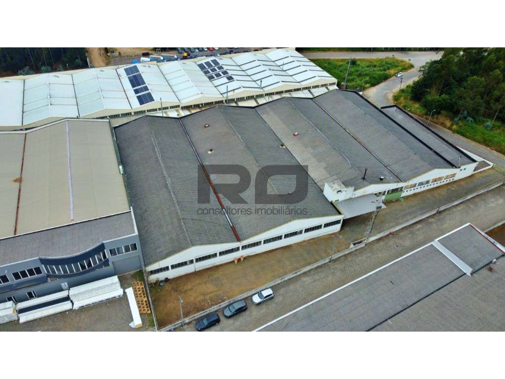 Armazém c/ 4877 m2 na Trofa - Grande imagem: 2/35